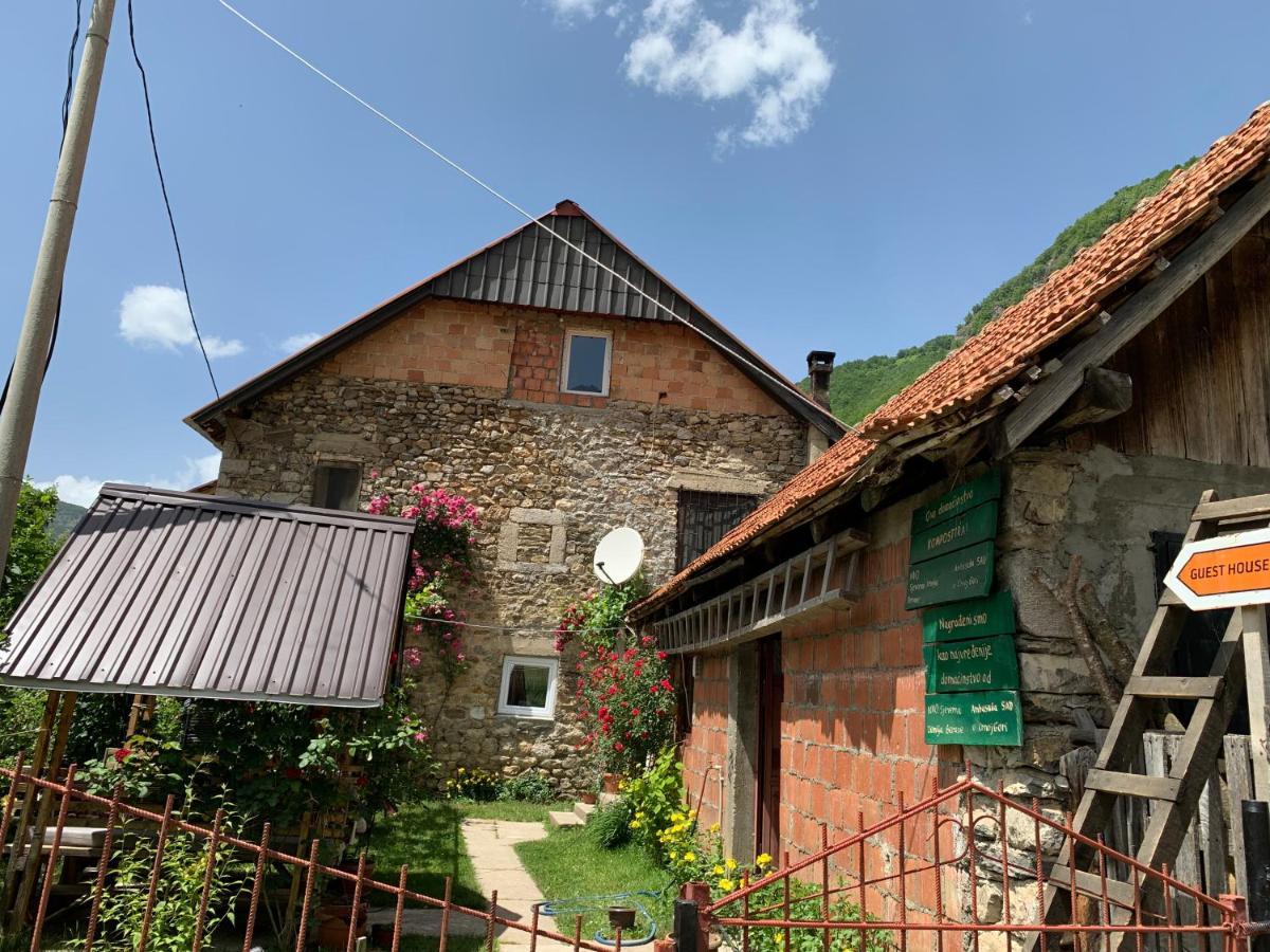 Guest House Ulaj Vuthaj Dış mekan fotoğraf