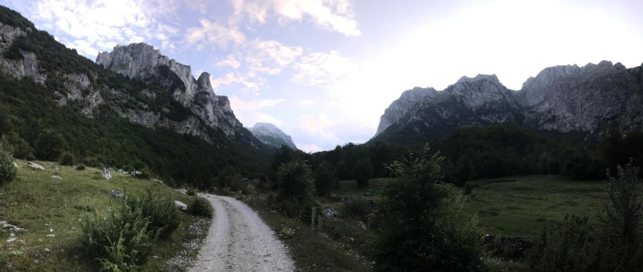Guest House Ulaj Vuthaj Dış mekan fotoğraf